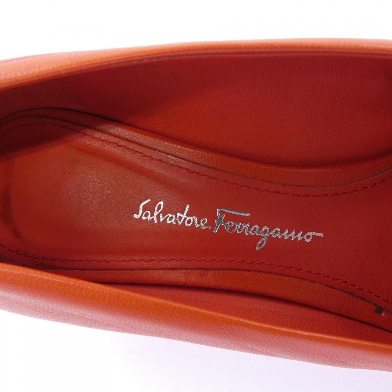 サルヴァトーレフェラガモ SALVATORE FERRAGAMO パンプス