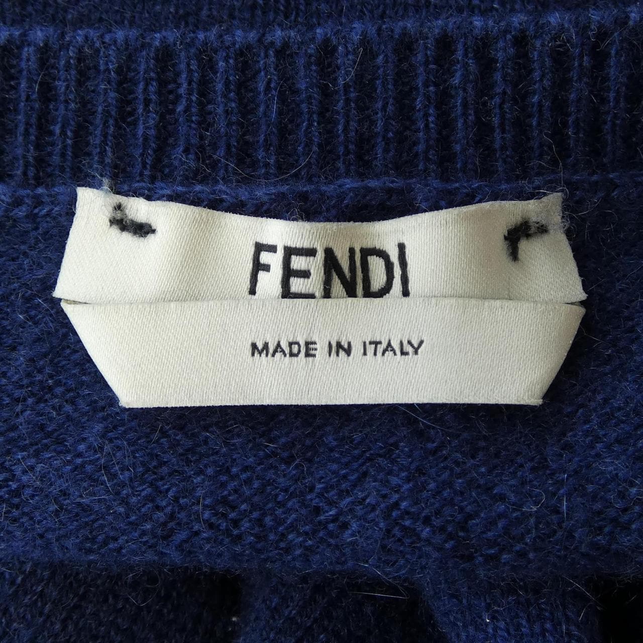 フェンディ FENDI FZY683 A3F1 ニット