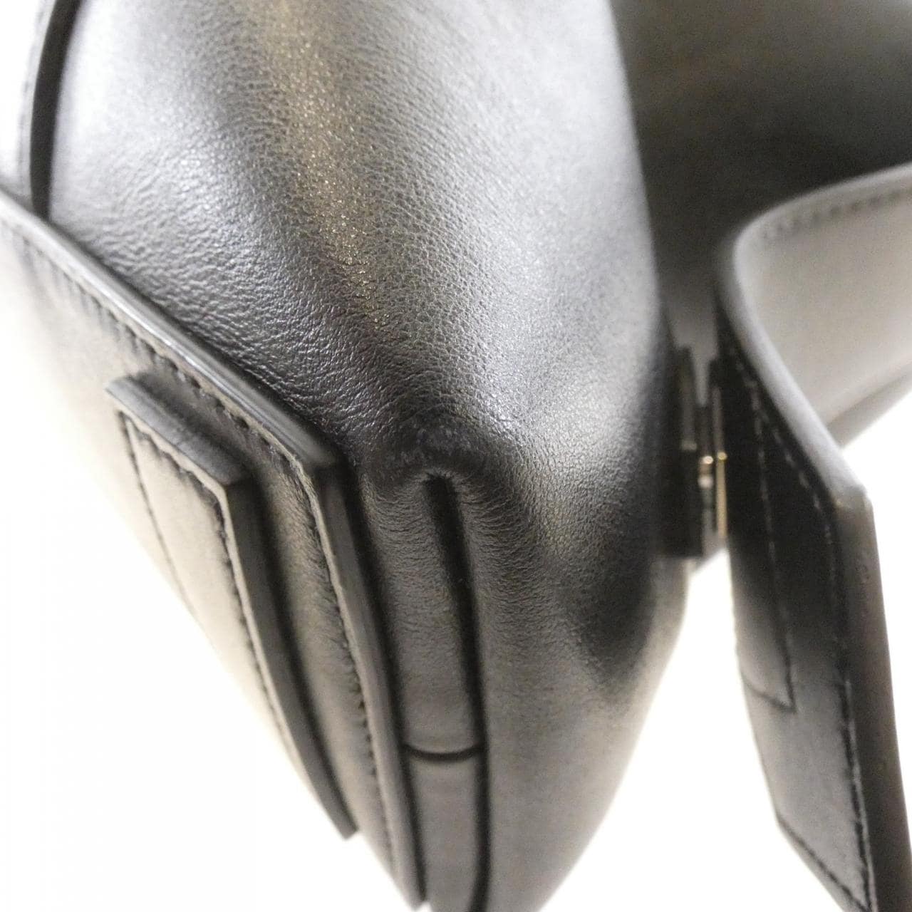 ジバンシー アンティゴナ ソフト ミディアム BB50F2B0WD バッグ