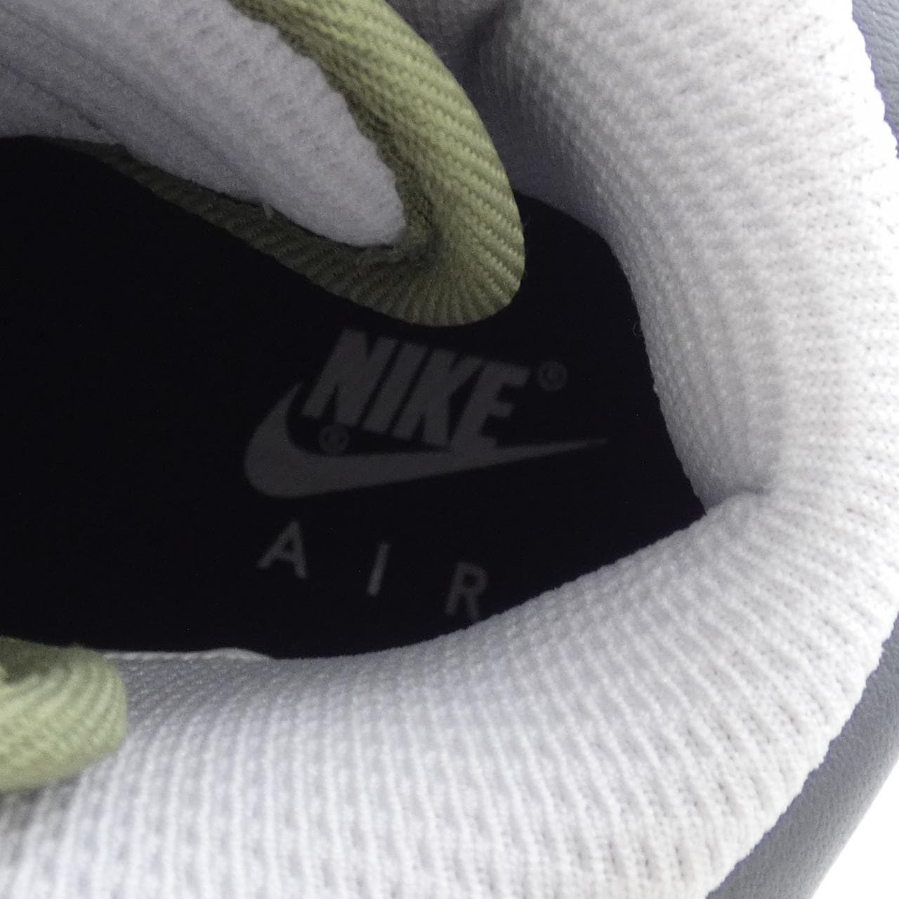 ナイキ NIKE AQ3771-994 スニーカー