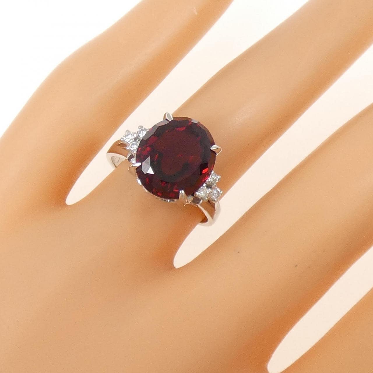 PT900 ガーネット リング 5.70CT