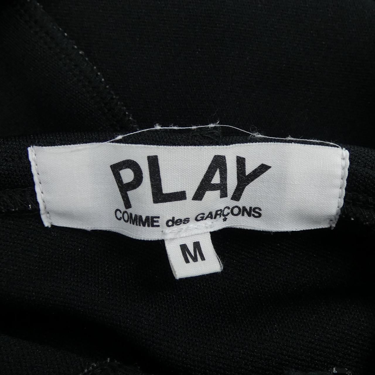 プレイコムデギャルソン PLAY COMME des GARCONS AZ-T253 パーカー