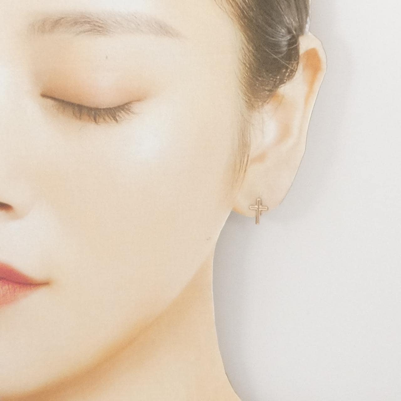 K10PG クロス ピアス