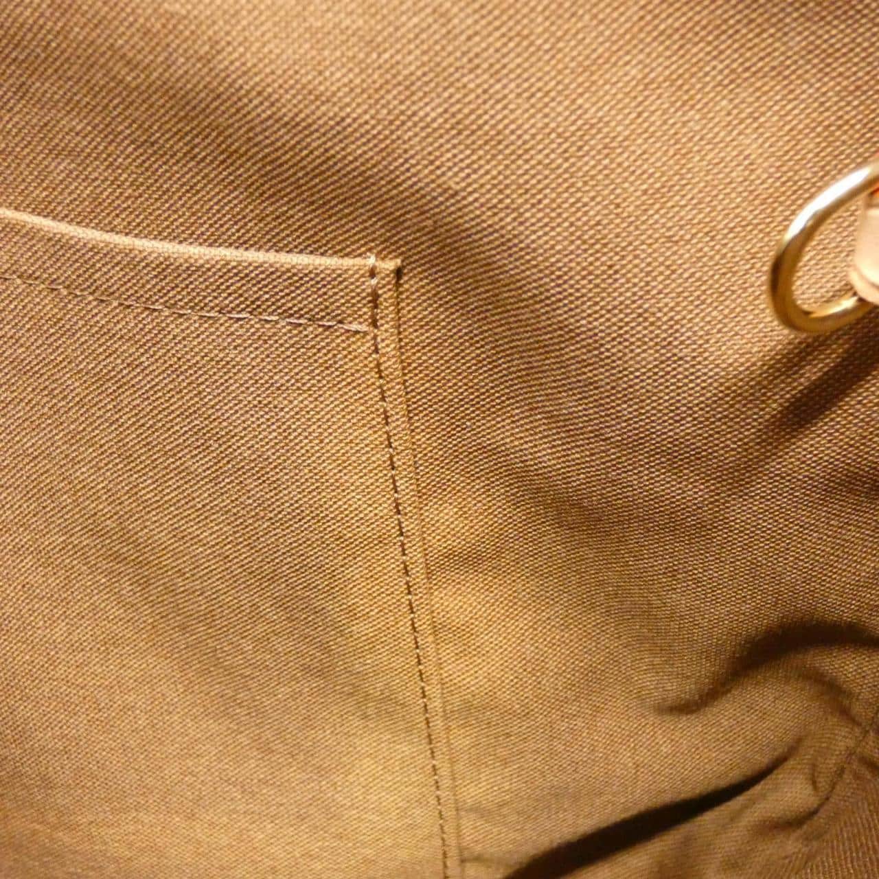 ルイヴィトン モノグラム トータリー MM M56689 バッグ