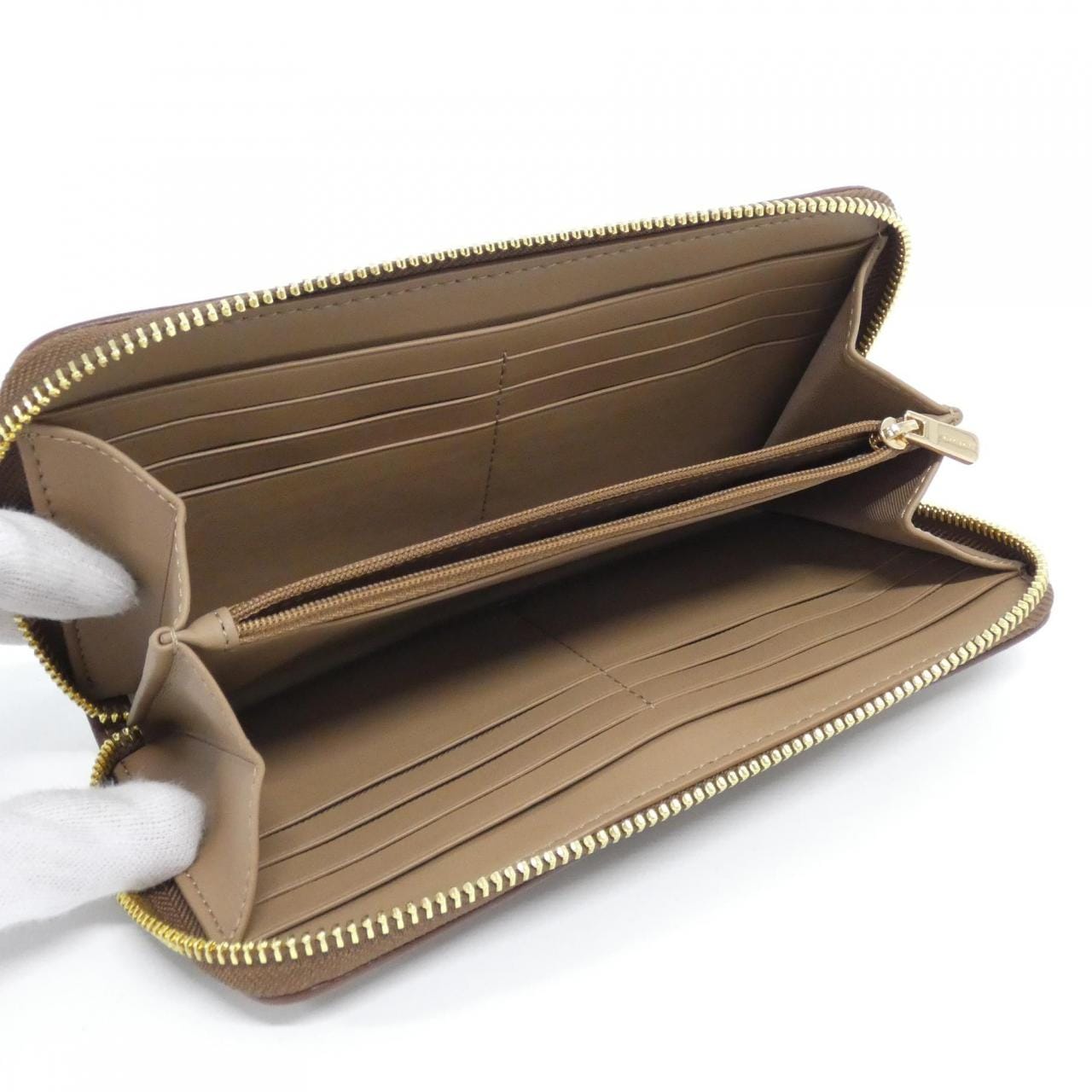 【新品】コーチ CCQ07 財布