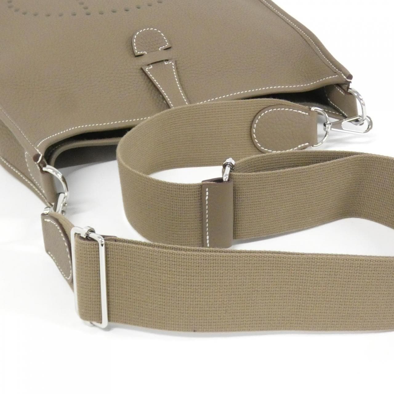 【未使用品】エルメス エヴリン3 PM 056277CK ショルダーバッグ