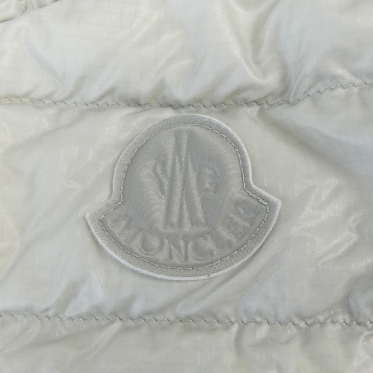 モンクレール MONCLER ダウンジャケット