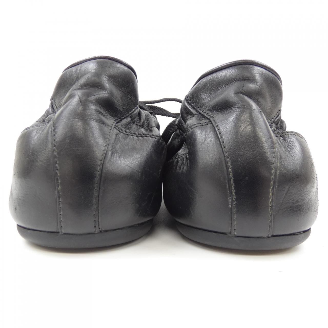 プラダ PRADA スニーカー