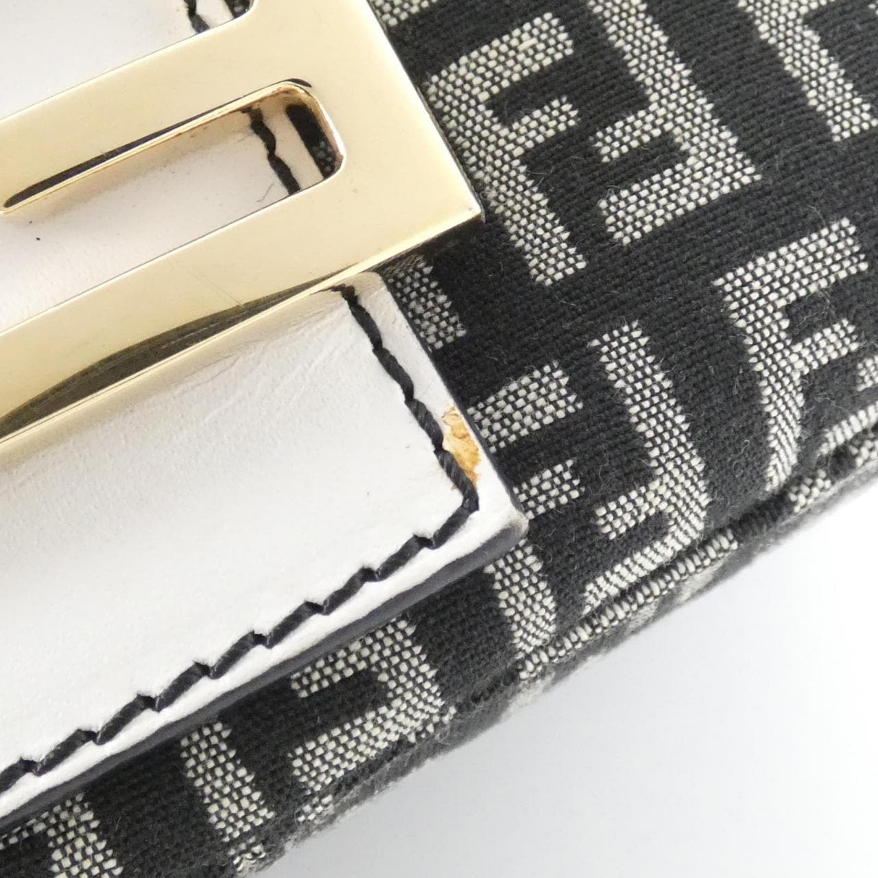 FENDI 8BR001 LPN shoulder bag
