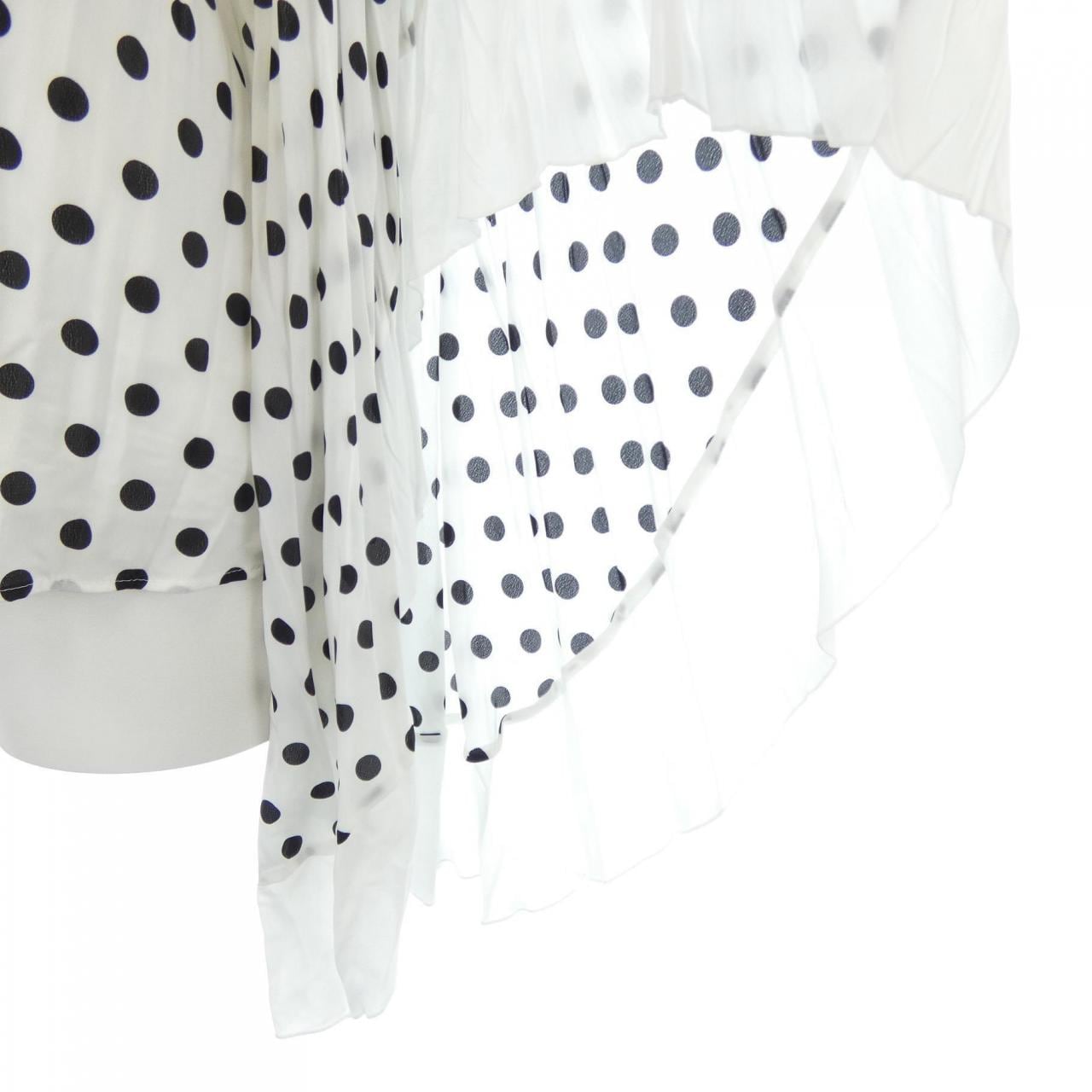 ザニューハウス THE NEWHOUSE トップス