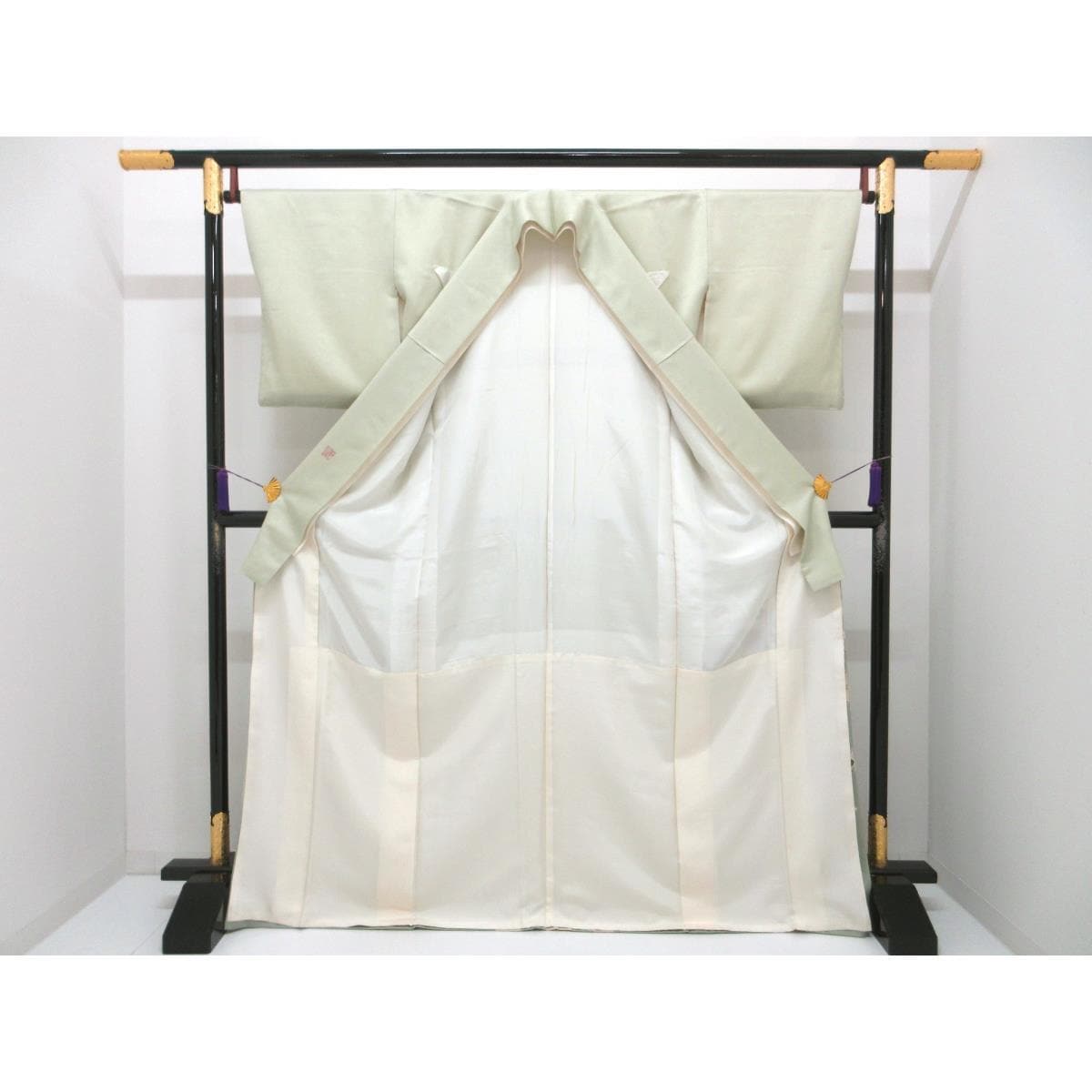 色留袖　下り藤【千總】