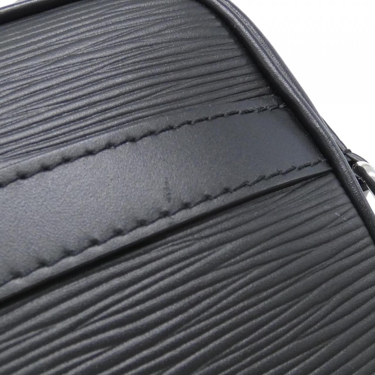 ルイヴィトン エピ ダヌーブ M51694 ショルダーバッグ