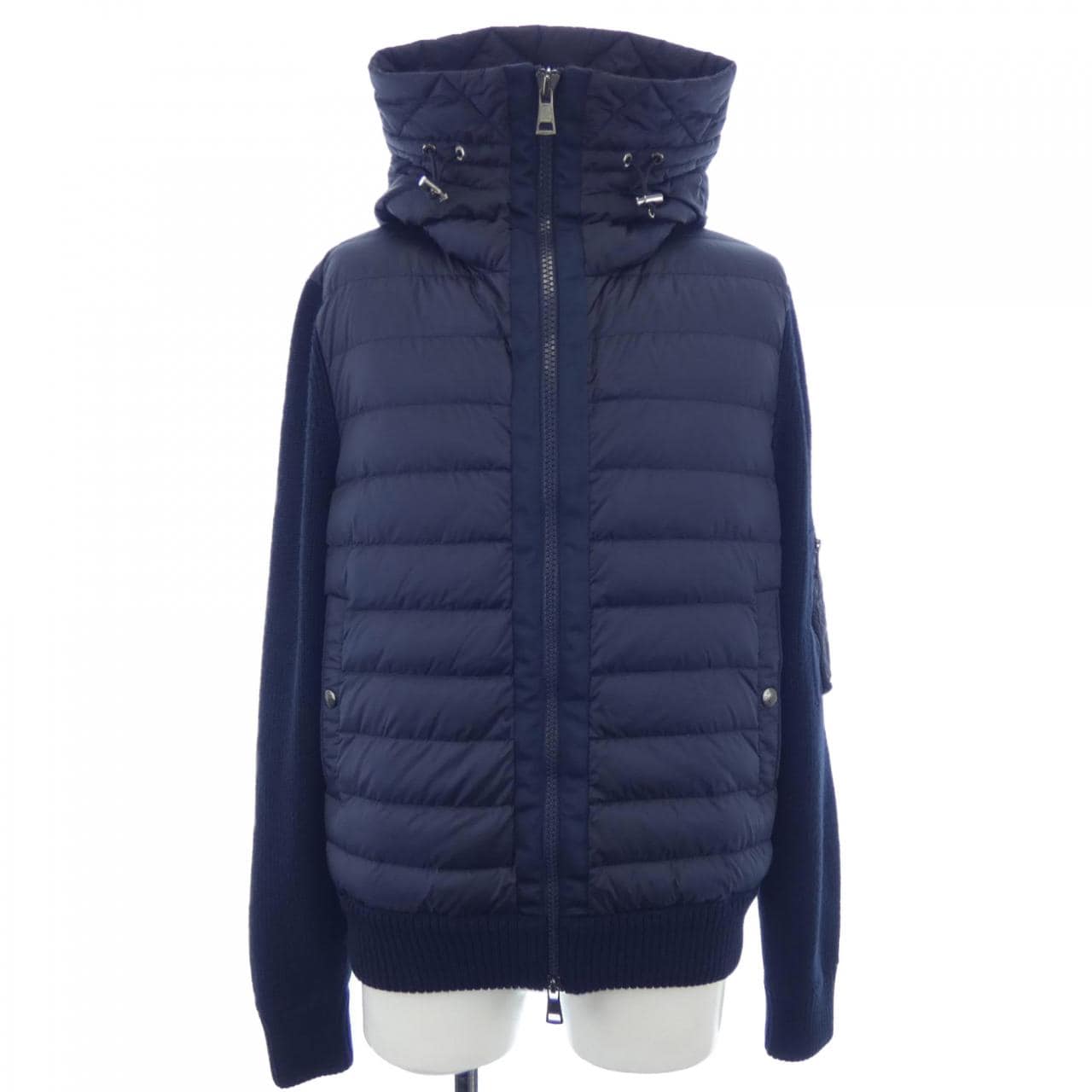 モンクレール MONCLER ダウンジャケット