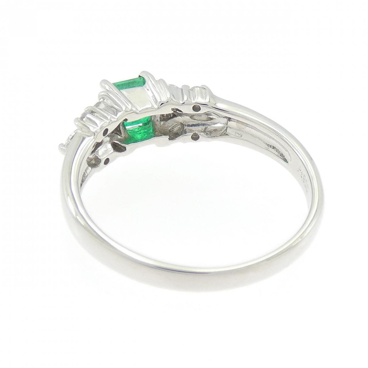 PT900 エメラルド リング 0.41CT