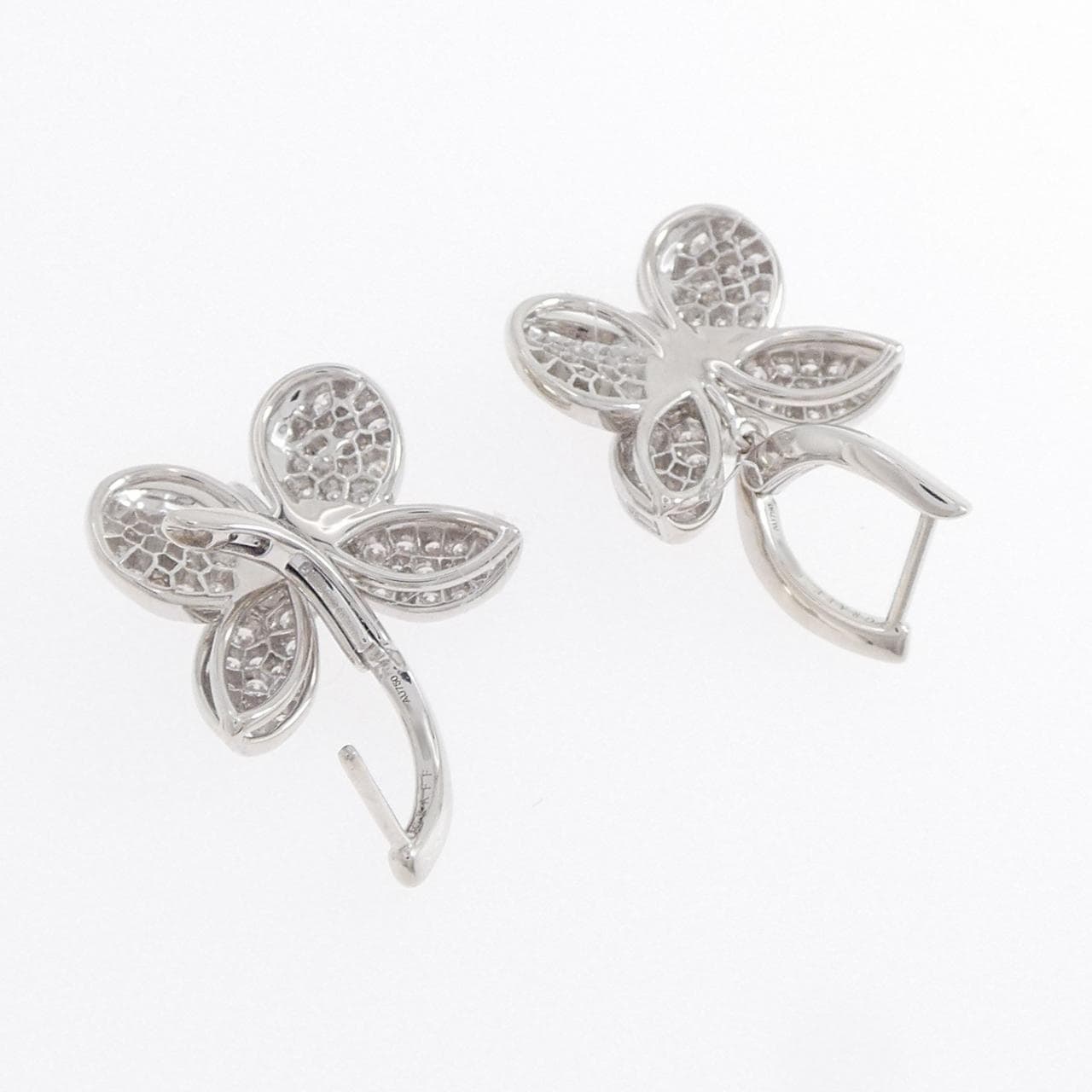 グラフ ダイヤモンド ピアス