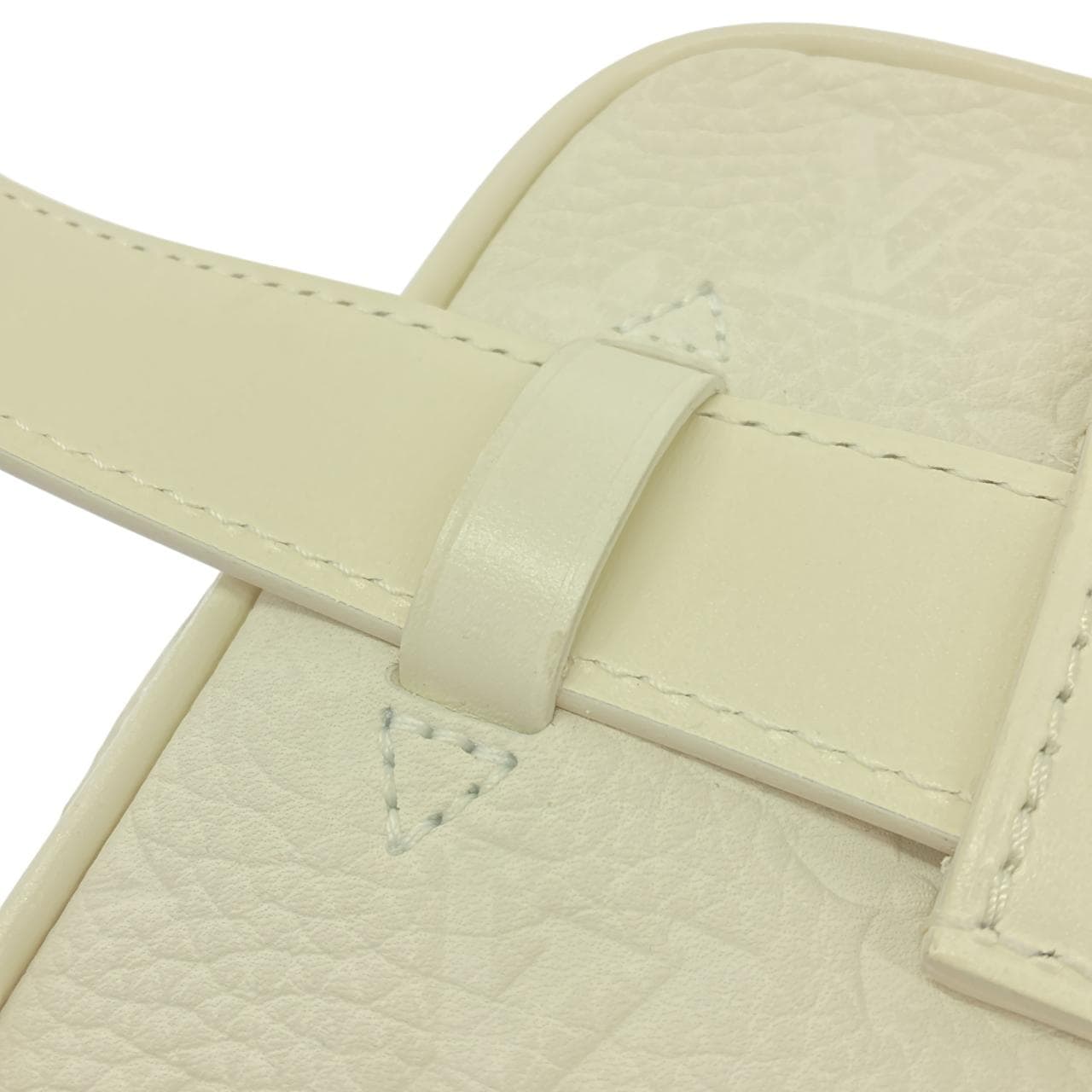 ルイヴィトン トリヨン モノグラム ユティリティ サイドバッグ M53297 ショルダーバッグ