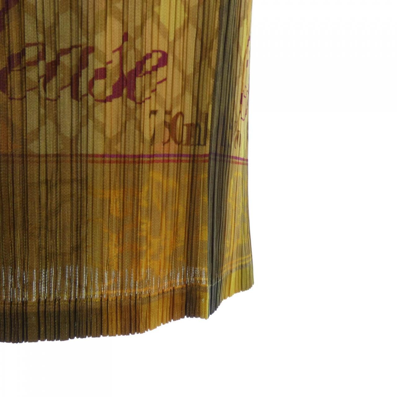 百褶PLEATS PLEASE裙子