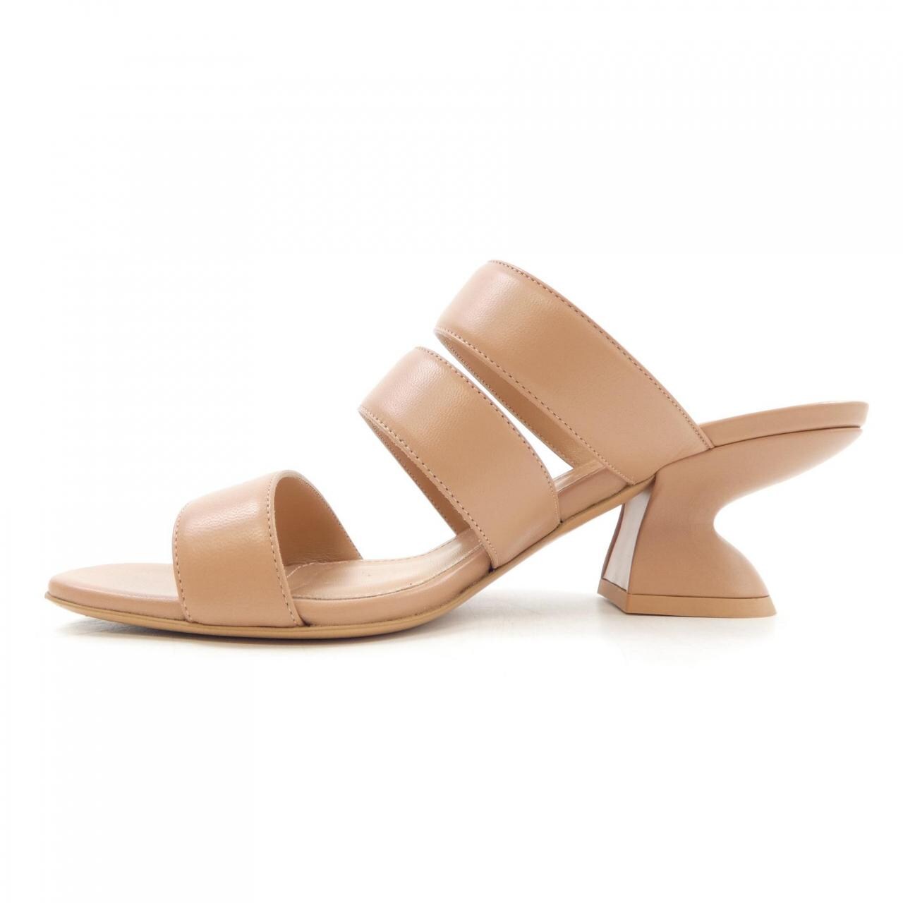 サルヴァトーレフェラガモ SALVATORE FERRAGAMO サンダル