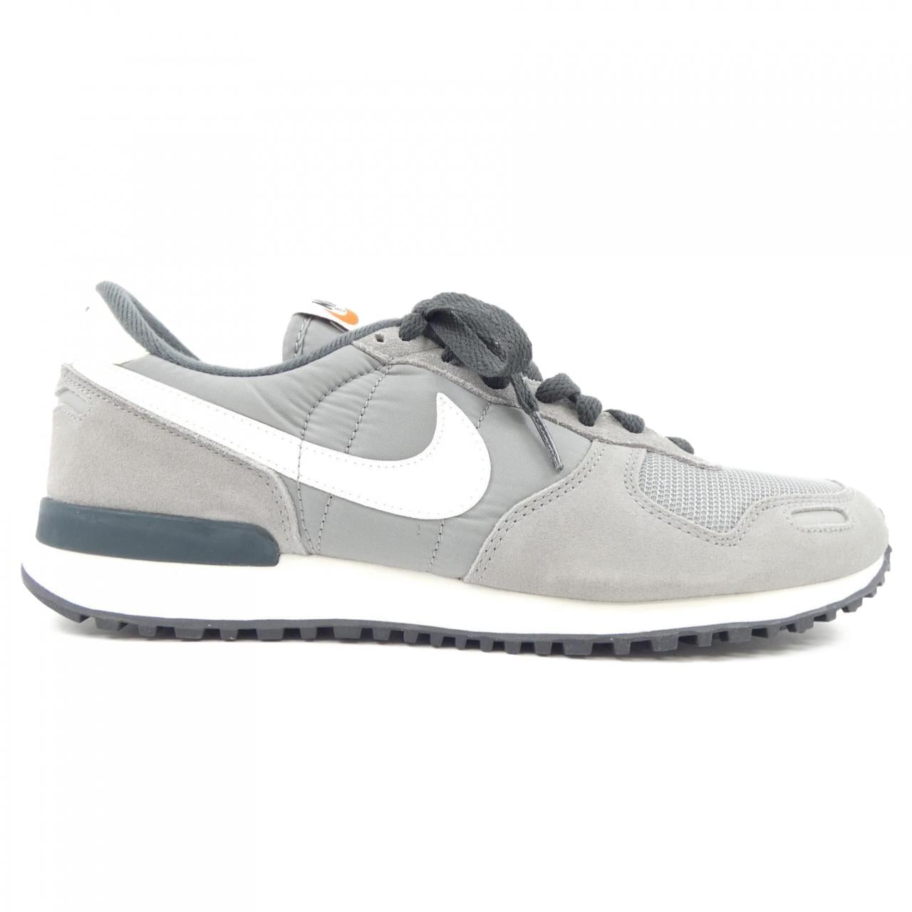 ナイキ NIKE スニーカー