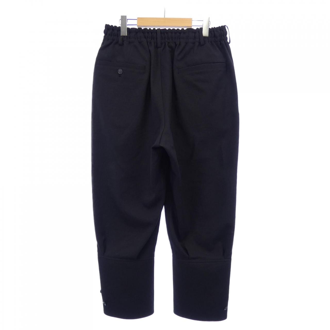 網站S'YTEUV-P03 -904褲子