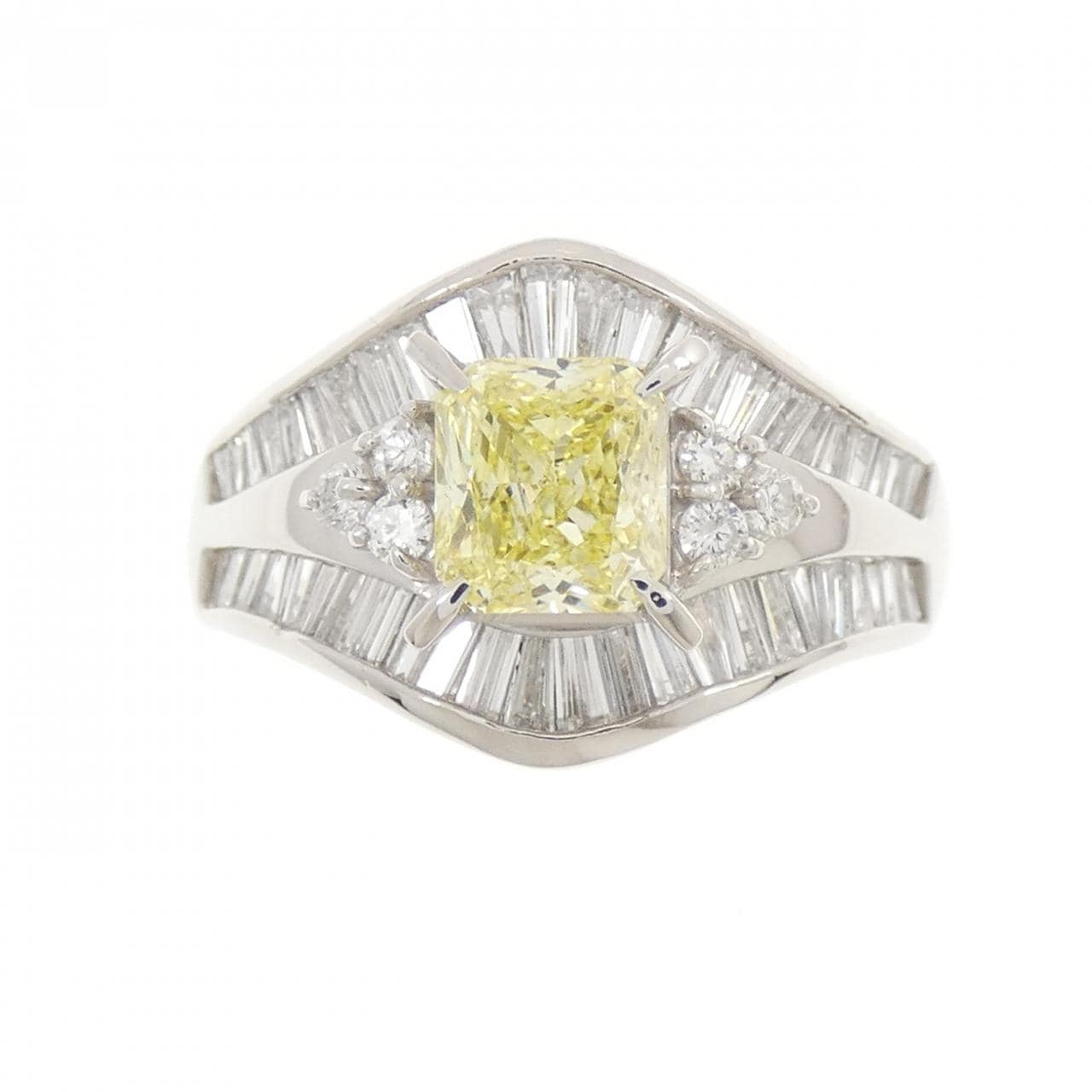 PT900 ダイヤモンド リング 1.113CT FY I1 ファンシーカット