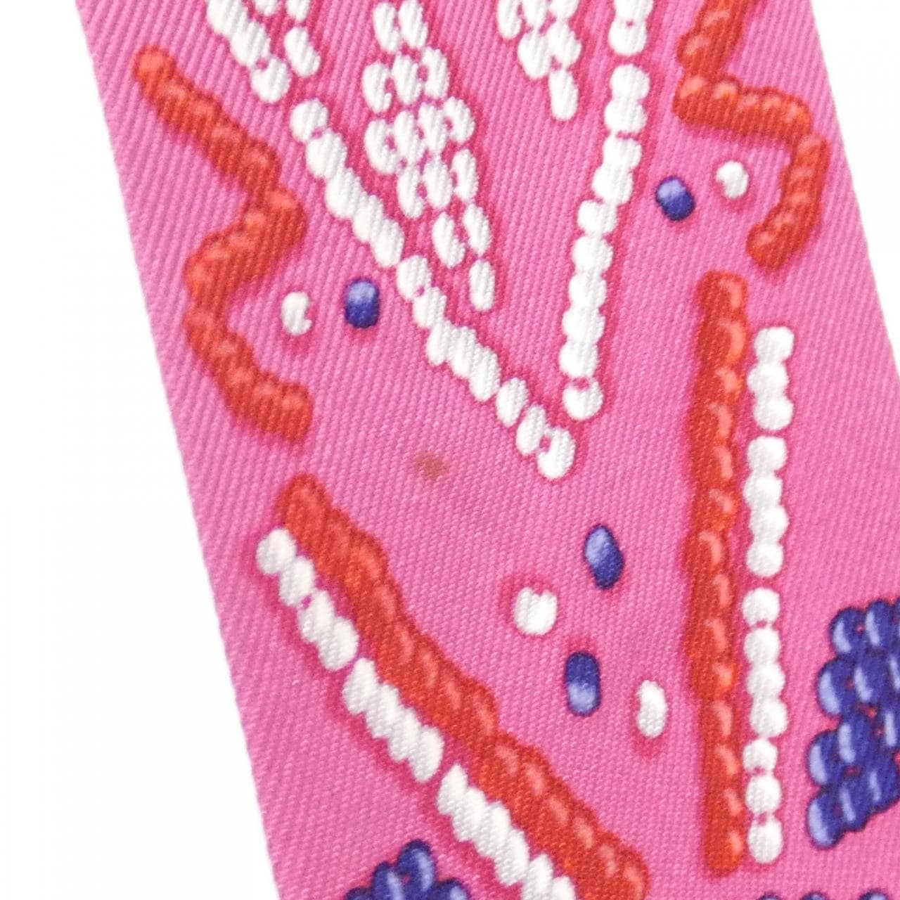 エルメス KELLY EN PERLES ツイリー スカーフ