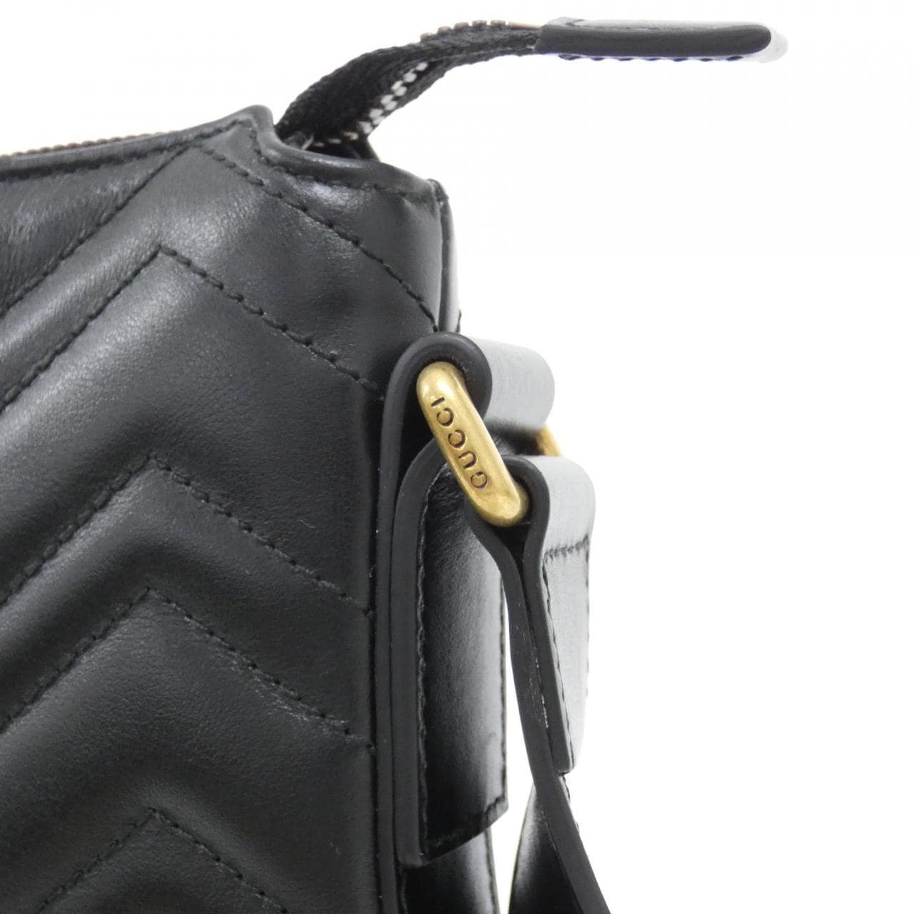 グッチ GG MARMONT 523369 DTDHT ショルダーバッグ