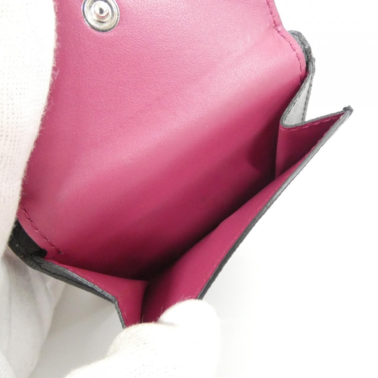 プラダ IMH021 財布