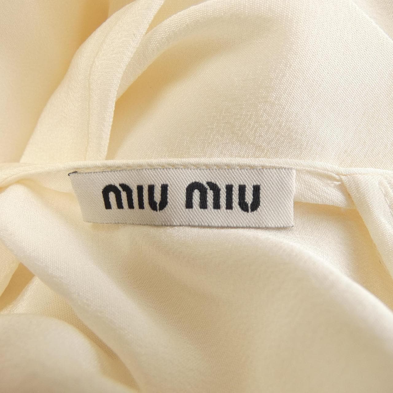ミュウミュウ MIU MIU トップス