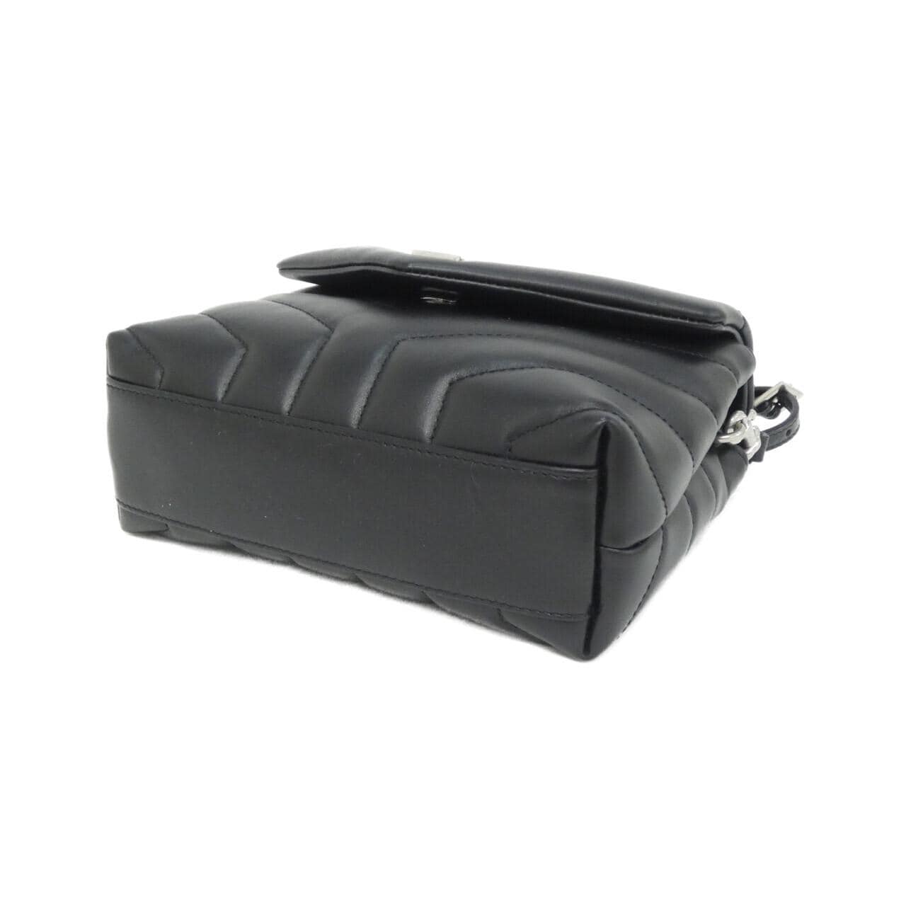 【新品】サンローラン ルル トイ バッグ 678401 DV706 ショルダーバッグ