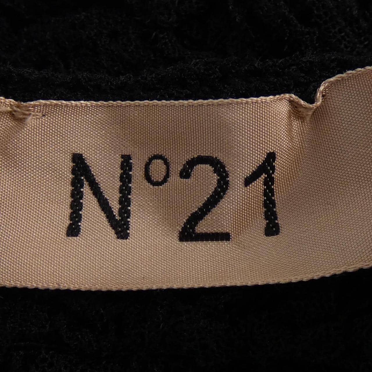 ヌメロヴェントゥーノ N°21 トップス