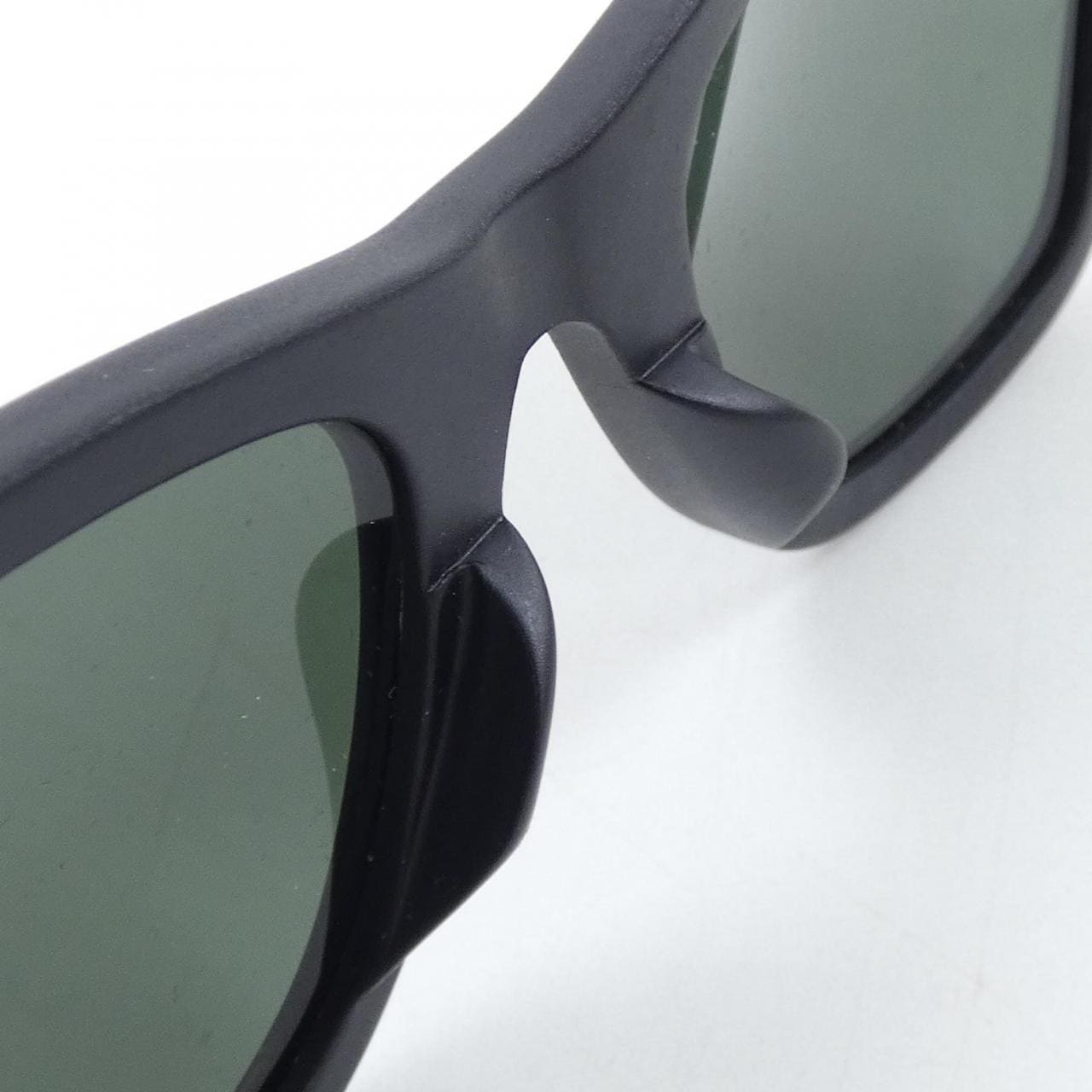 レイバン Ray Ban SUNGLASSES
