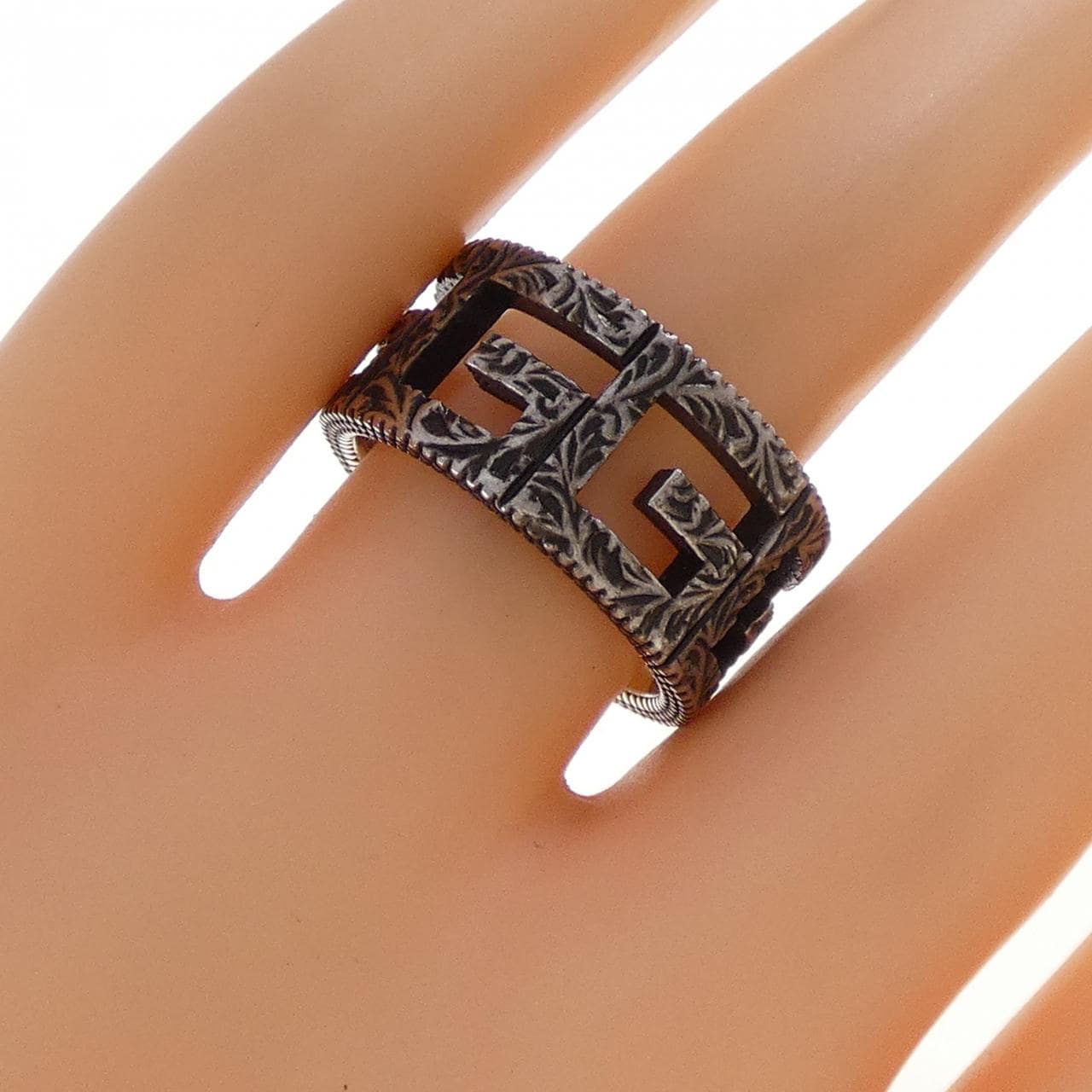 グッチ スクエアG リング