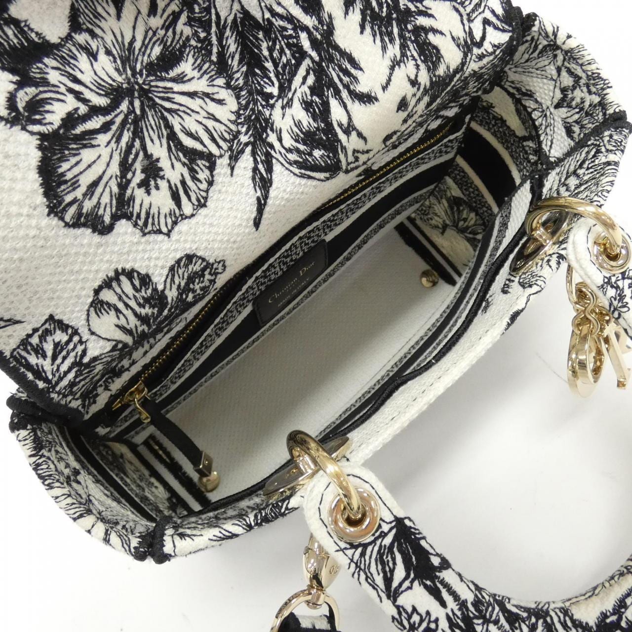 Christian DIOR Lady D-Light 中号 M0565OEUP 包