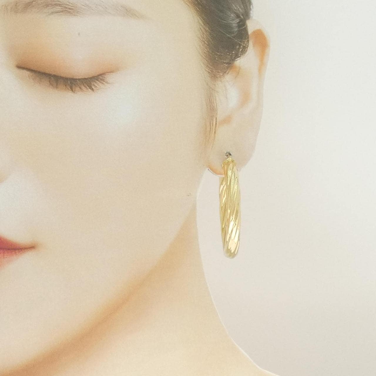 ウノアエレ 750YG ピアス