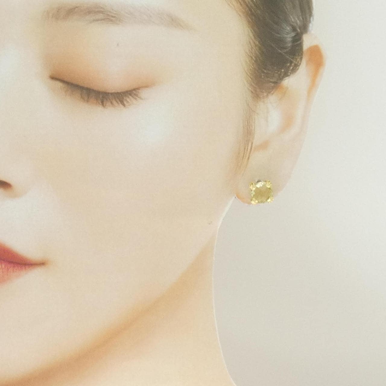 K18YG クオーツ ピアス