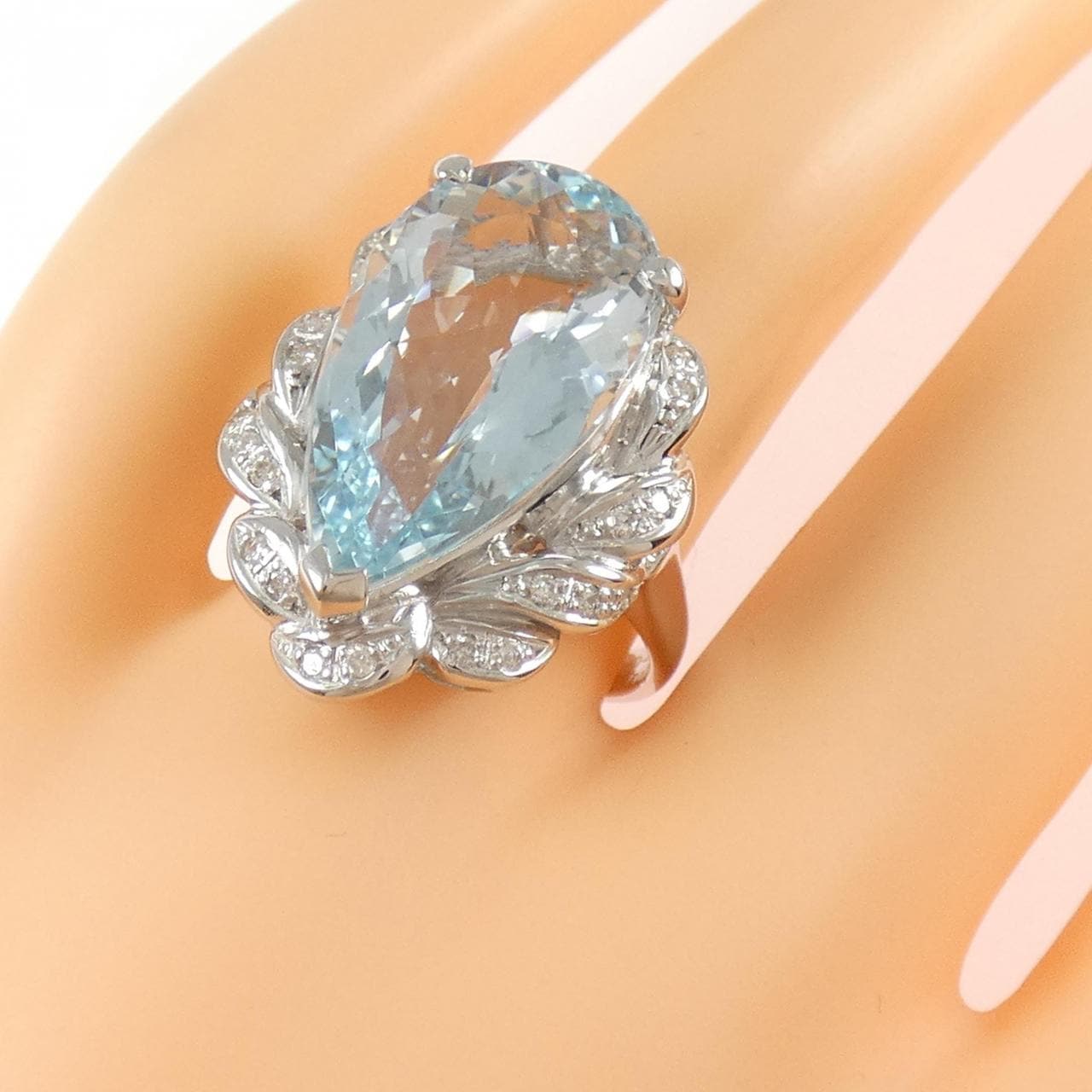 K18WG アクアマリン リング 10.00CT