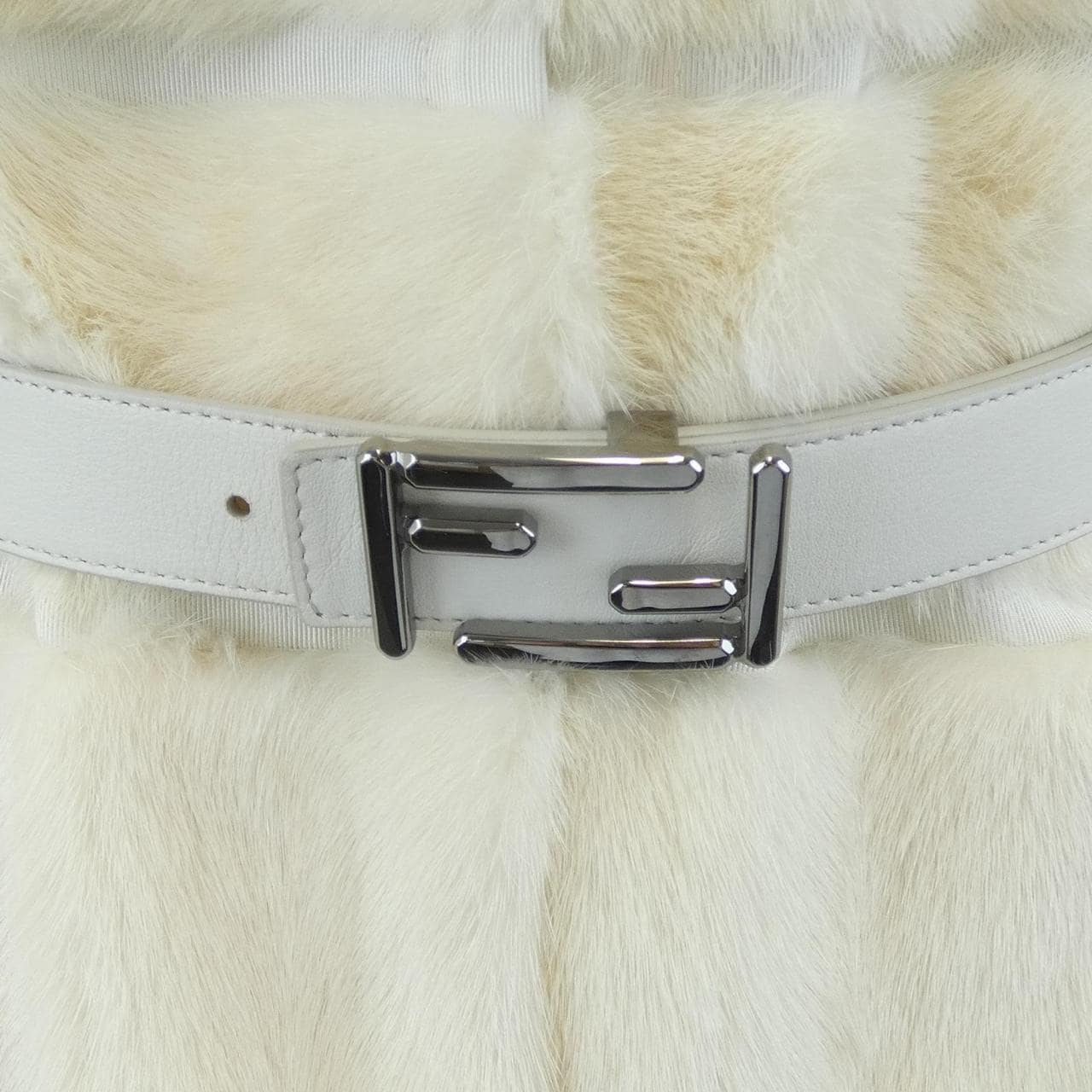 フェンディ FENDI FNN682 J7R コート