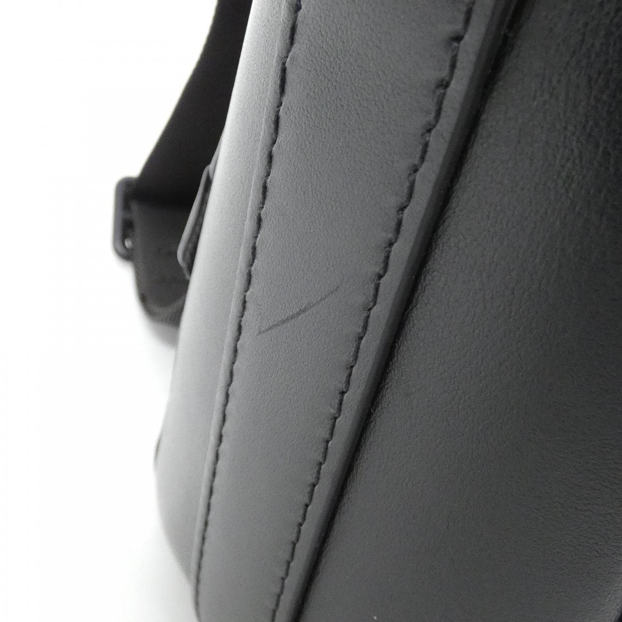 ルイヴィトン モノグラム シャドウ スプリンター メッセンジャー M44729 ショルダーバッグ