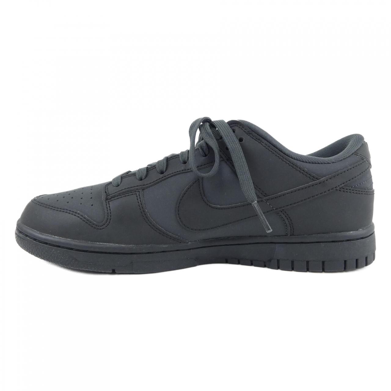 ナイキ NIKE スニーカー