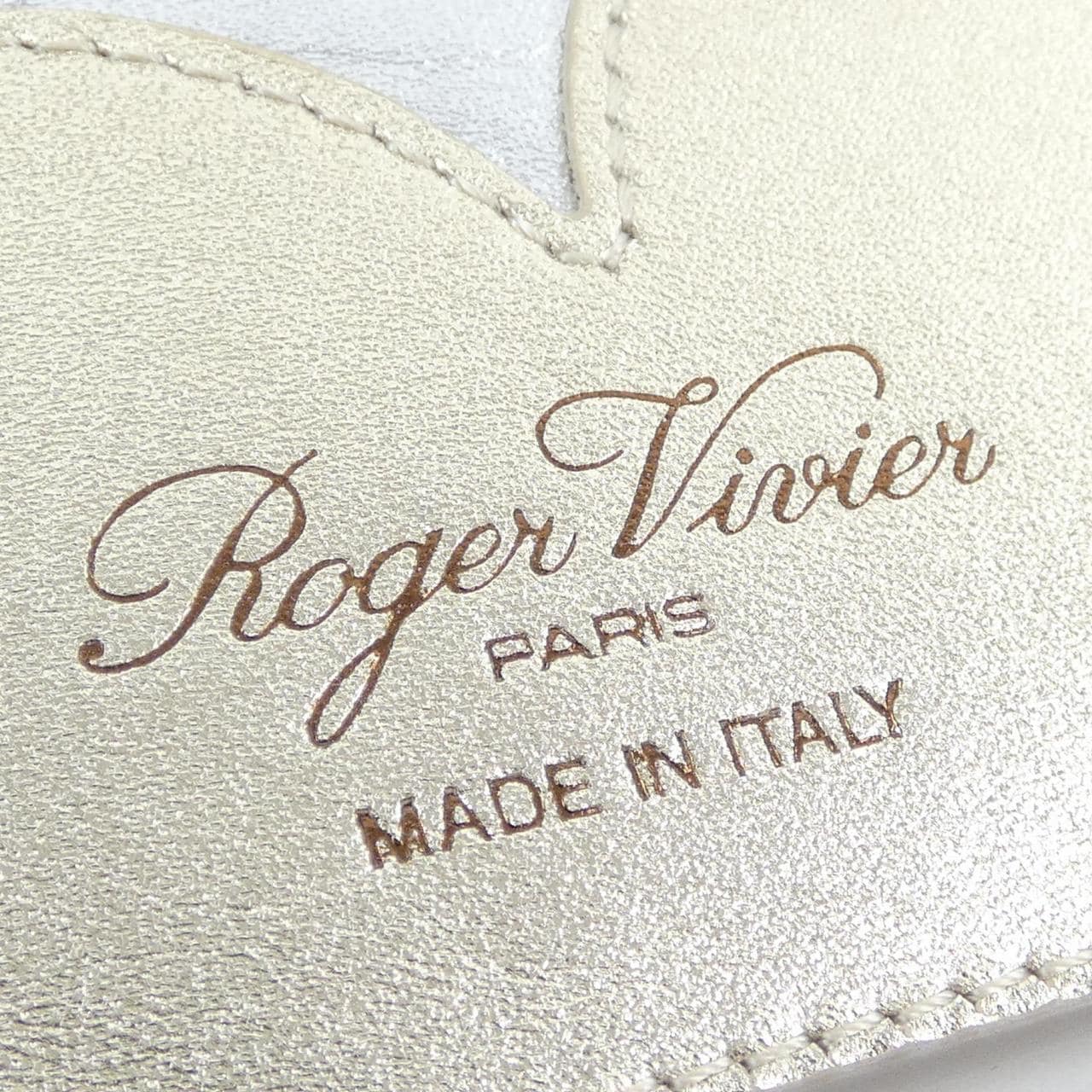 ロジェヴィヴィエ ROGER VIVIER CARD CASE