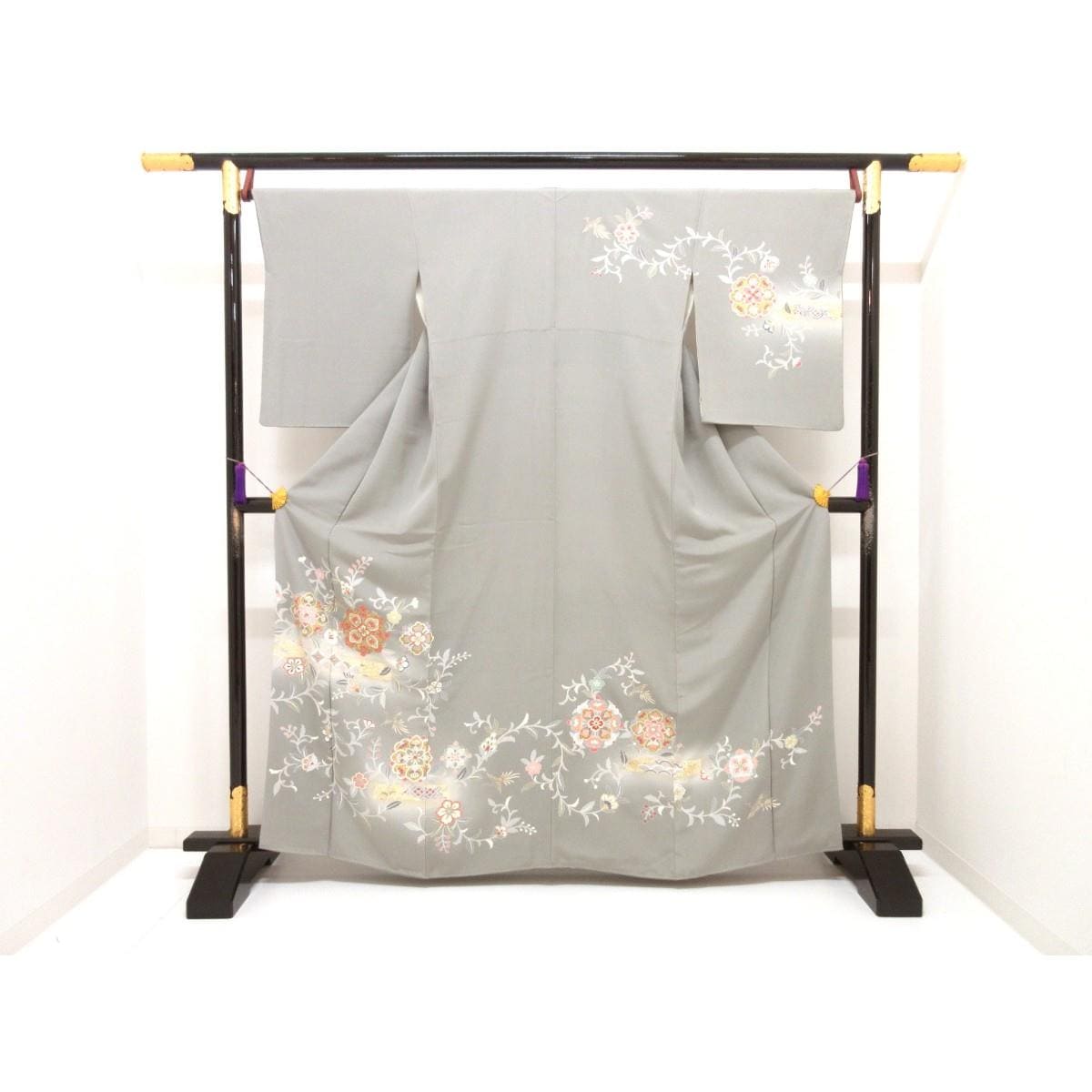 訪問着　友禅金彩加工　刺繍入りボカシ染