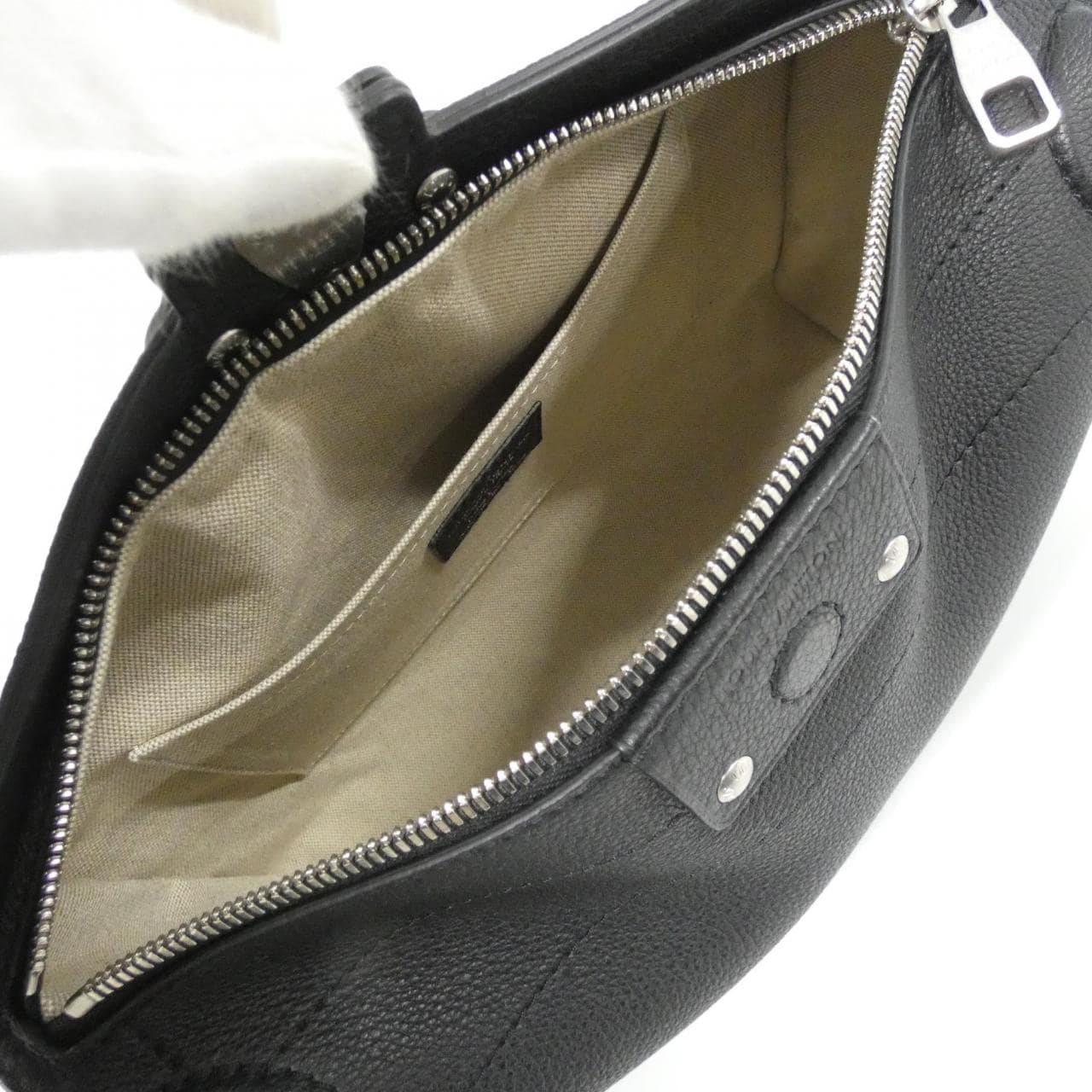 ルイヴィトン LVコロラド カーフ ソウル トランクEW M11615 ショルダーバッグ