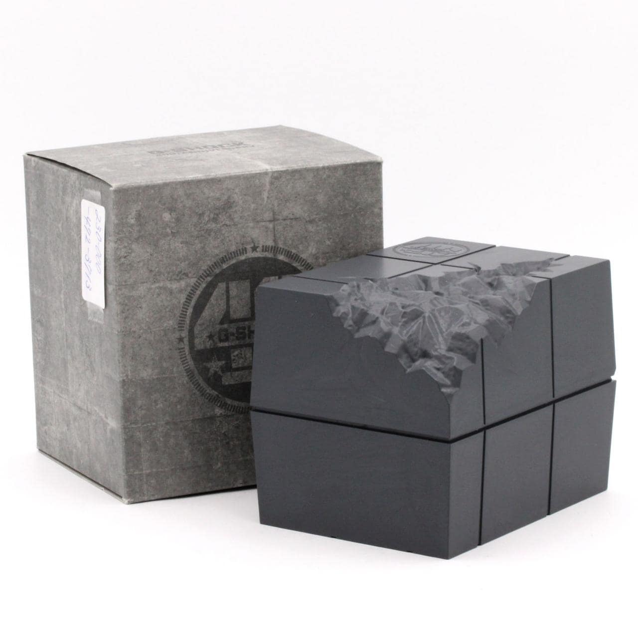 カシオ G-SHOCK 電波時計 GCW-B5000UN-1JR フォージドカーボン ソーラークォーツ