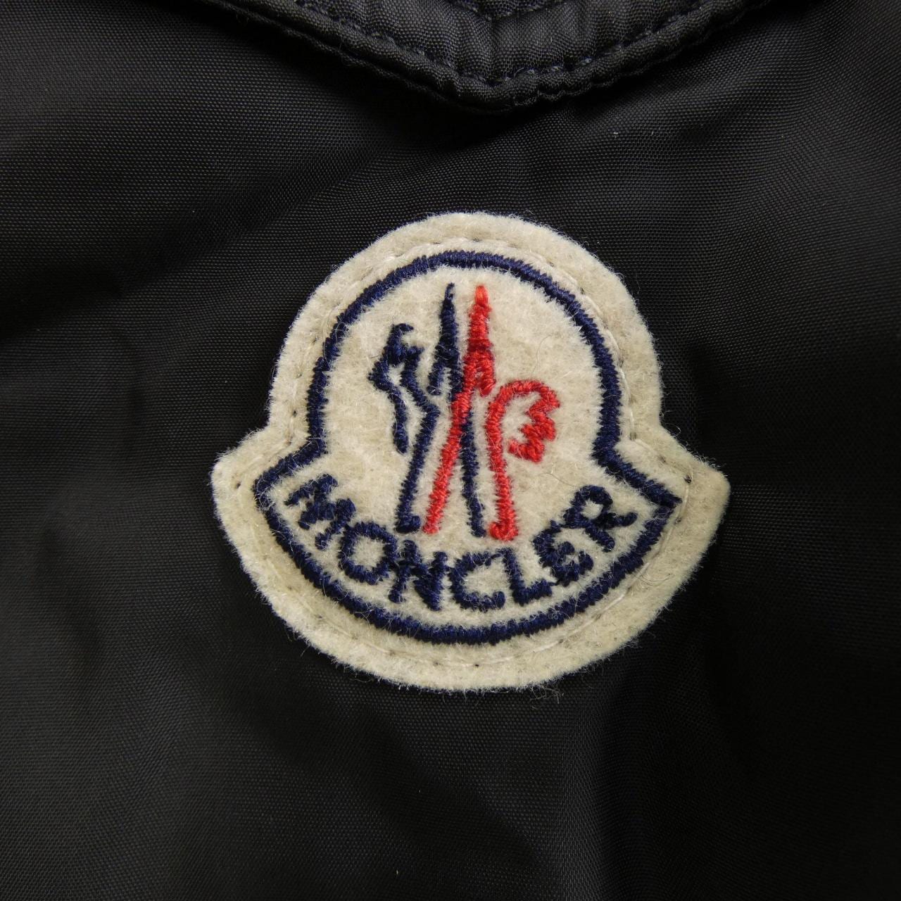 モンクレール MONCLER ダウンジャケット