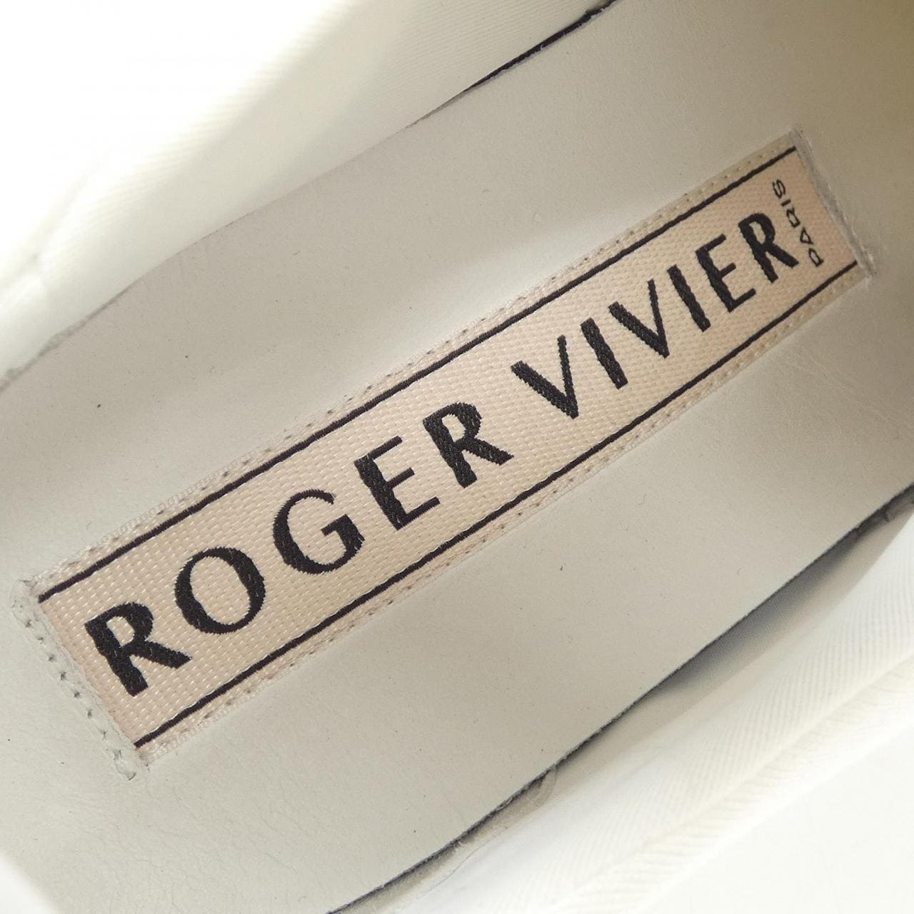 ロジェヴィヴィエ ROGER VIVIER ヴィヴ ラン　ストラスバックル スニーカー