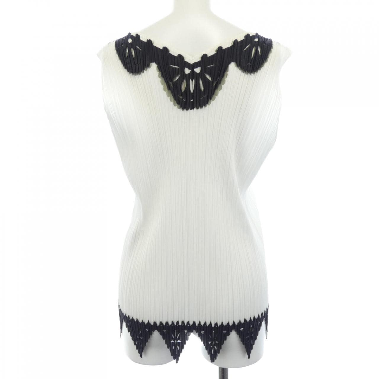 PLEATS PLEASE 2011 Cutting Lace Top PP13-JK614 7566075