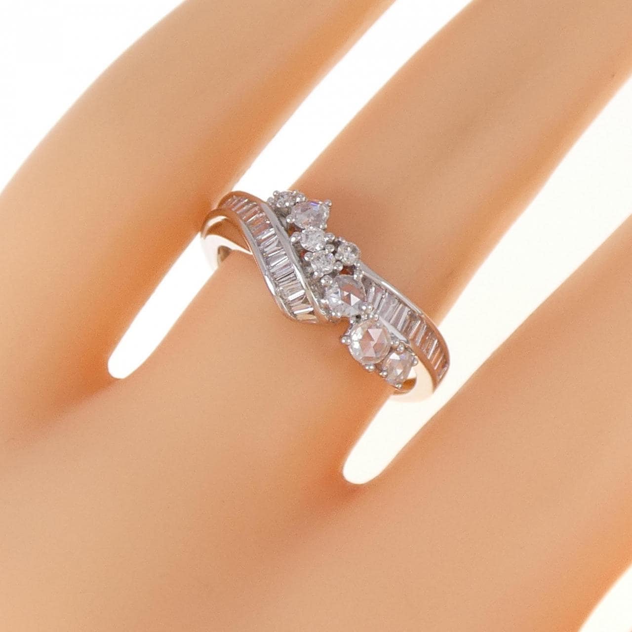 K18WG ダイヤモンド リング 0.55CT