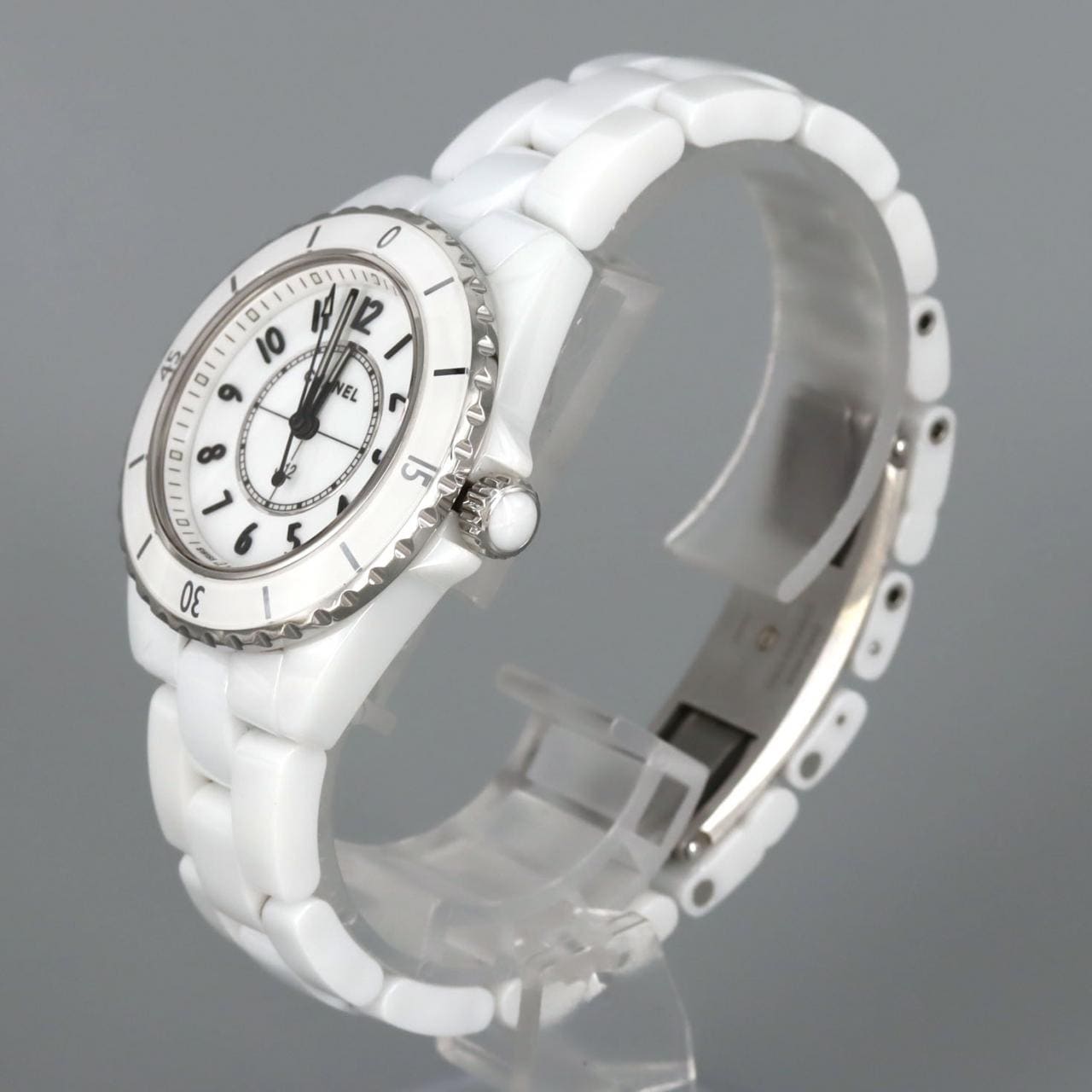 シャネル J12 33mmセラミック H5698 セラミック クォーツ