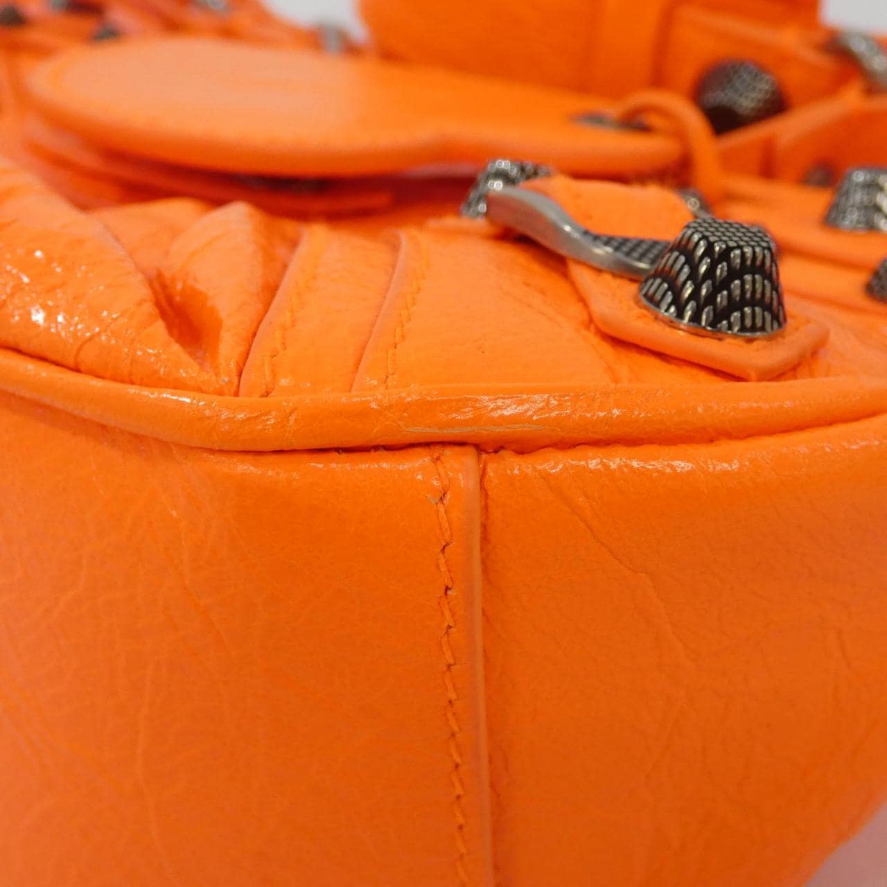 バレンシアガ ル カゴール XS 671309 1VGUY ショルダーバッグ